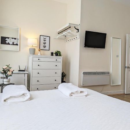 Guest Rooms In Anfiled Near Stadium, Free Parking Λίβερπουλ Εξωτερικό φωτογραφία
